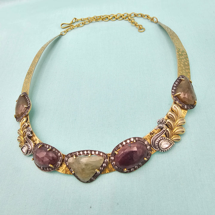 Sapphire Stones Hasli