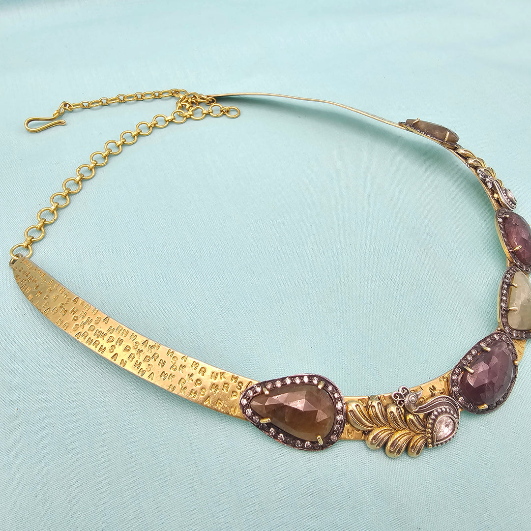 Sapphire Stones Hasli