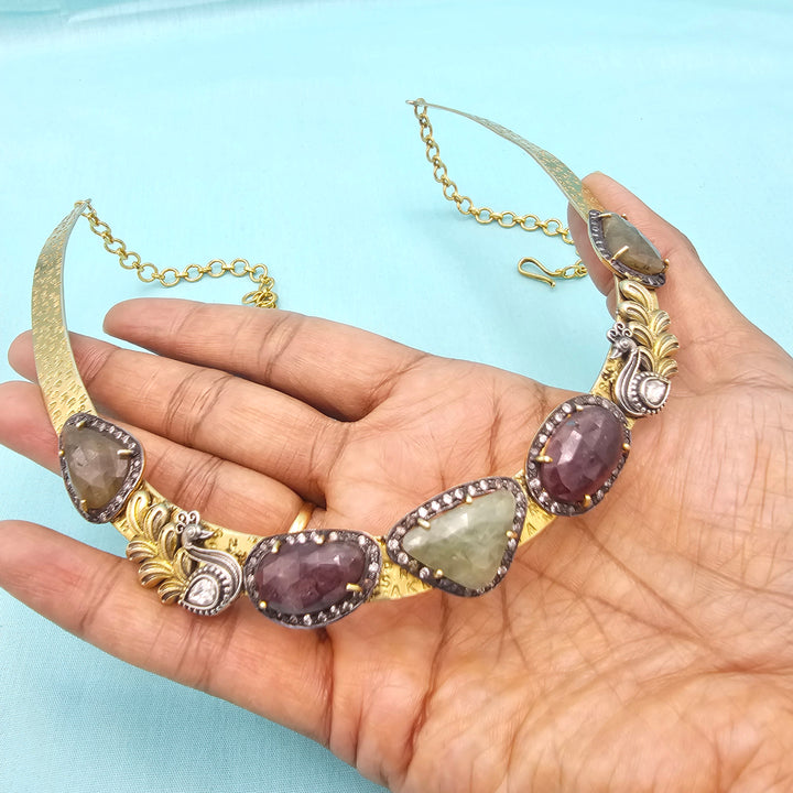 Sapphire Stones Hasli