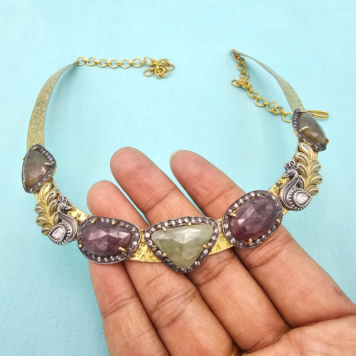 Sapphire Stones Hasli