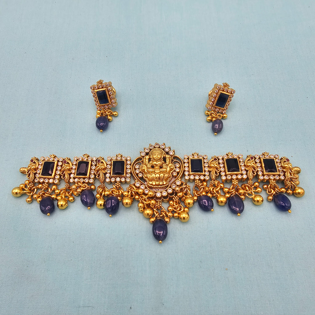 Sapphire temple choker