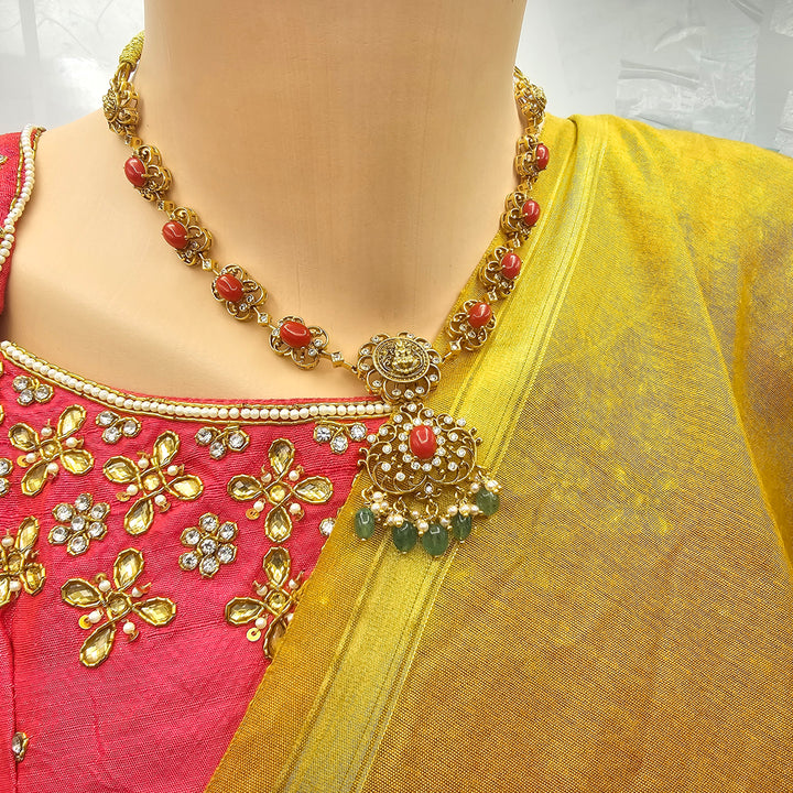 Short Coral Necklace set