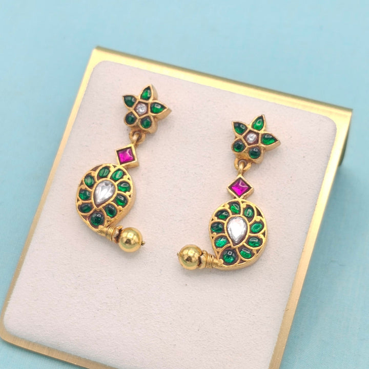 Kundan hangings