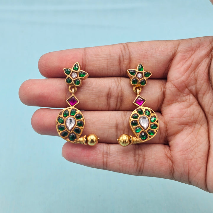 Kundan hangings