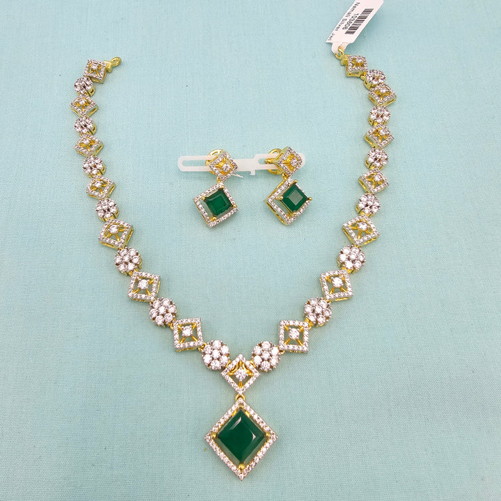 Short Emerald set