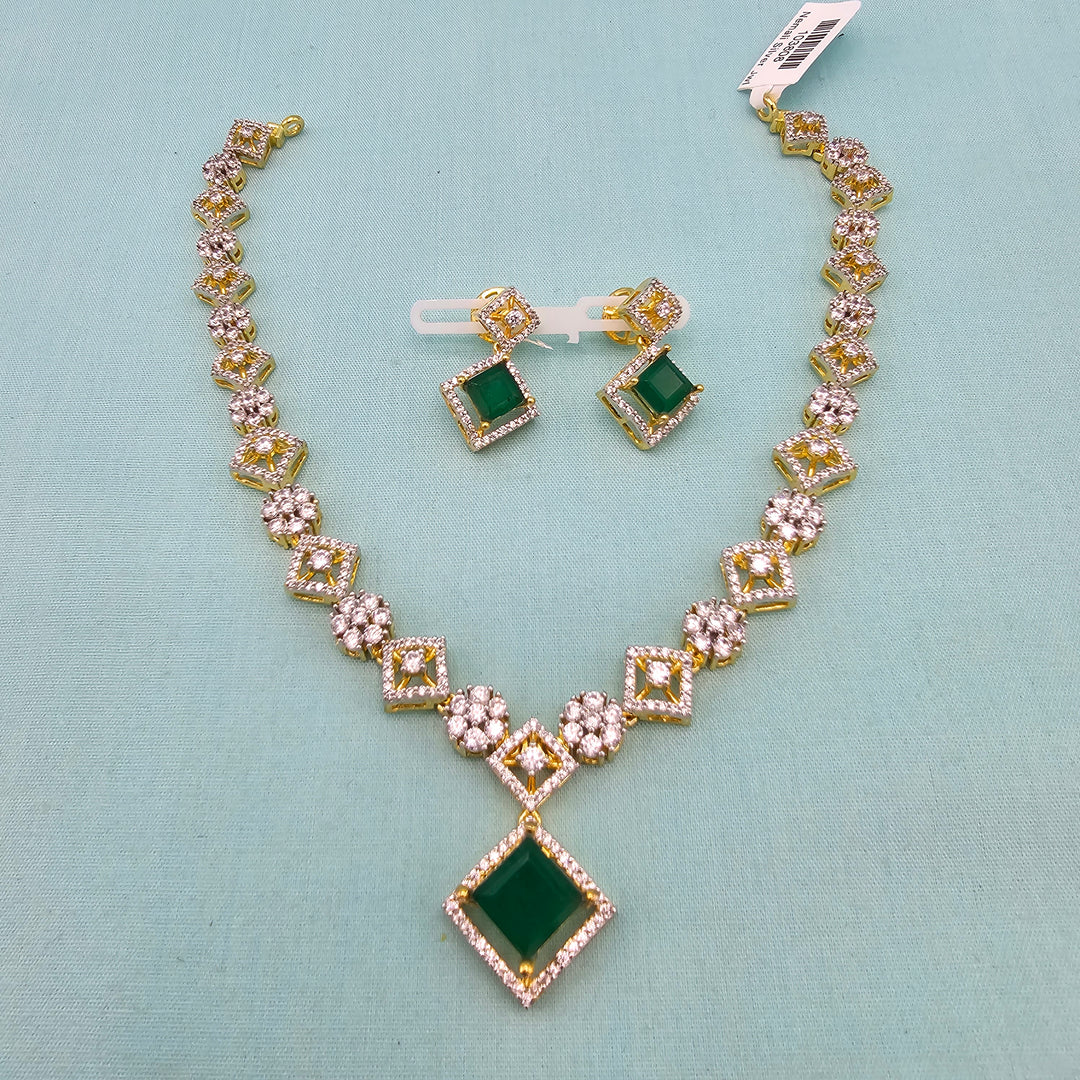 Short Emerald set