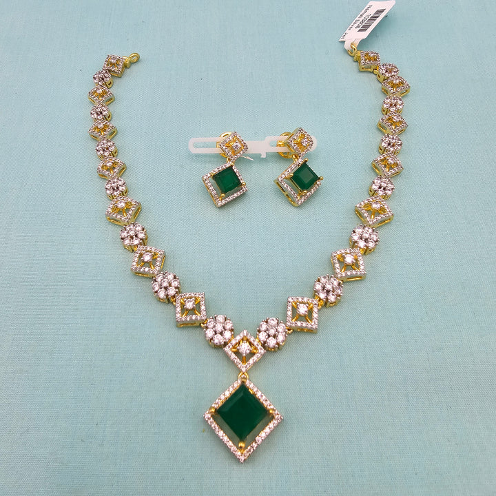 Short Emerald set