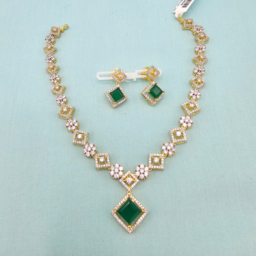 Short Emerald set