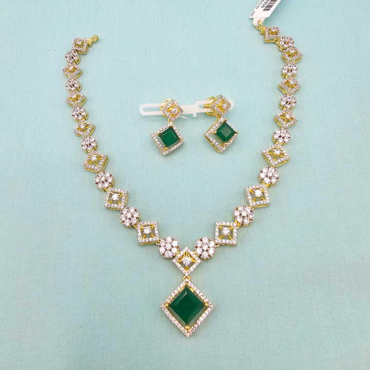 Short Emerald set