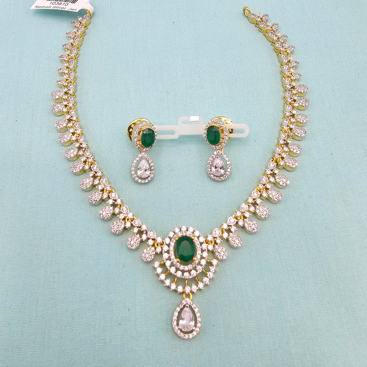 Diamond rep Emerald Set
