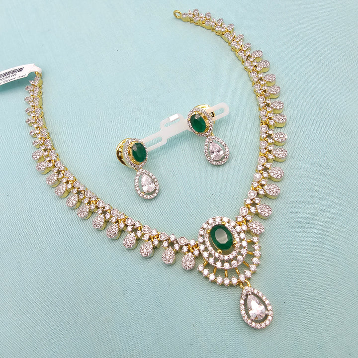 Diamond rep Emerald Set
