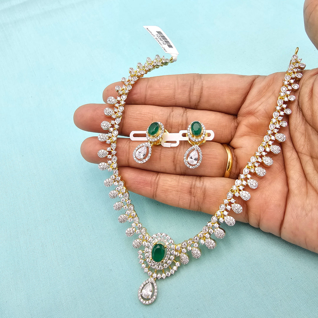 Diamond rep Emerald Set