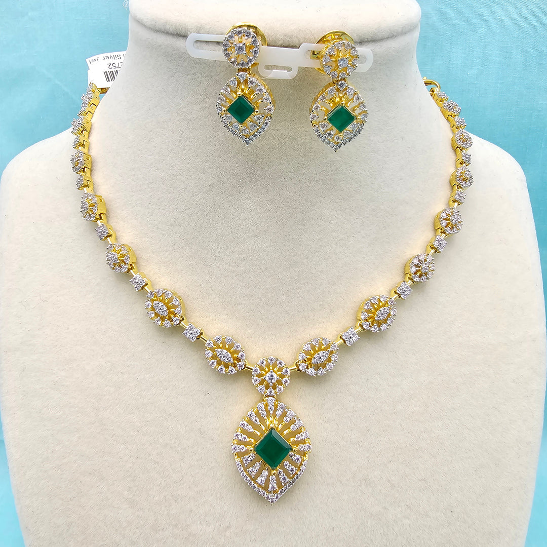 Small Emerald Necklace