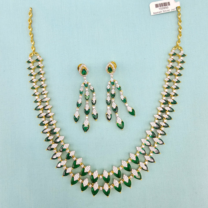 2 Layers Emerald Necklace