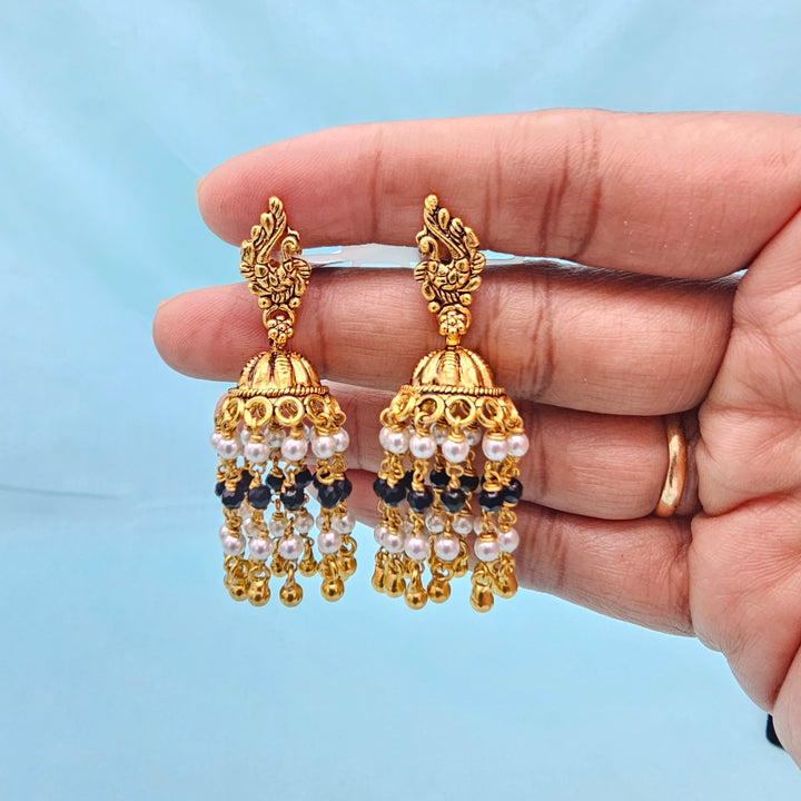 Black Beads Pearl Buttalu