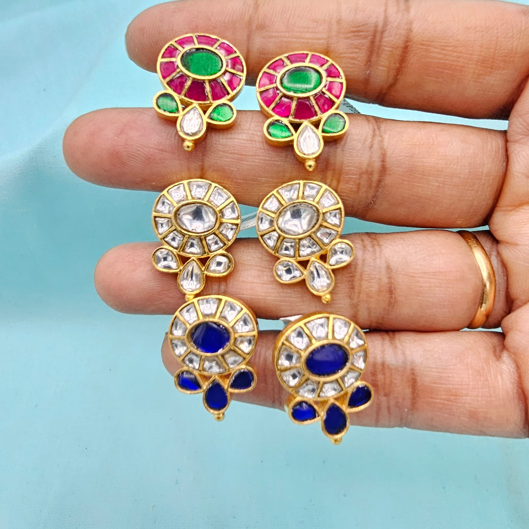 Small Kundan Studs