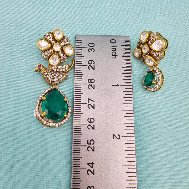 Mozo Emerald Pendant set