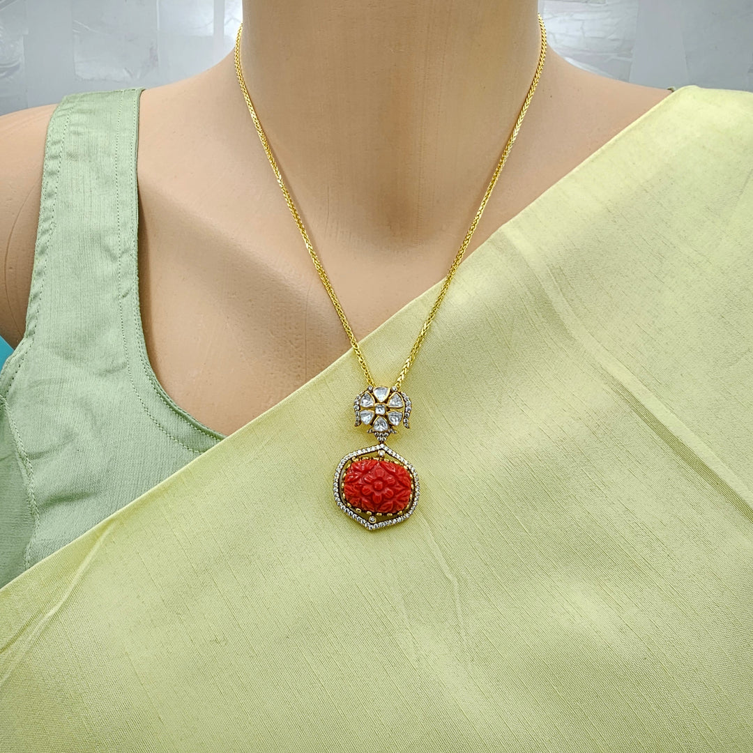 Coral Pendant set
