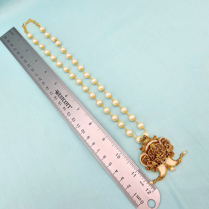 Puligoru pendant 8mm pearls