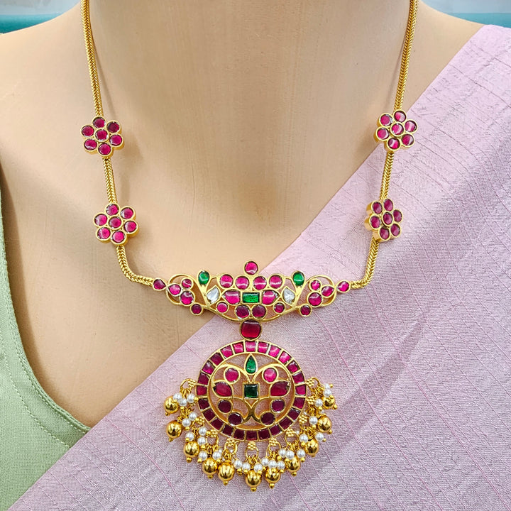 Short Jadau Kundan Necklace