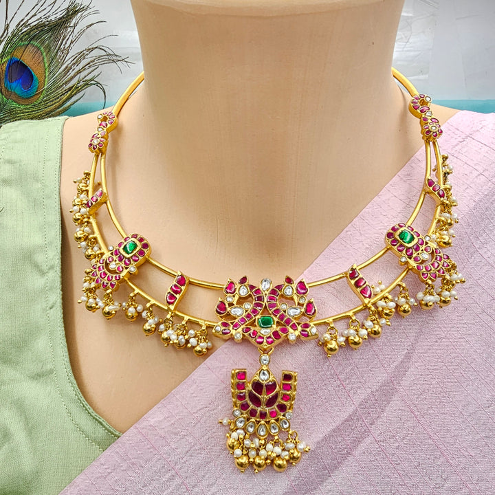 Kundan Hasli Necklace