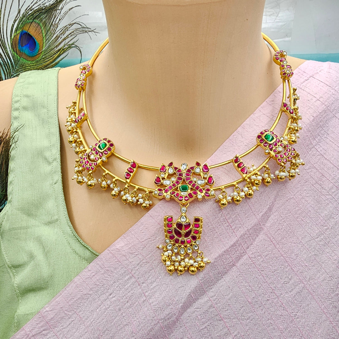 Kundan Hasli Necklace