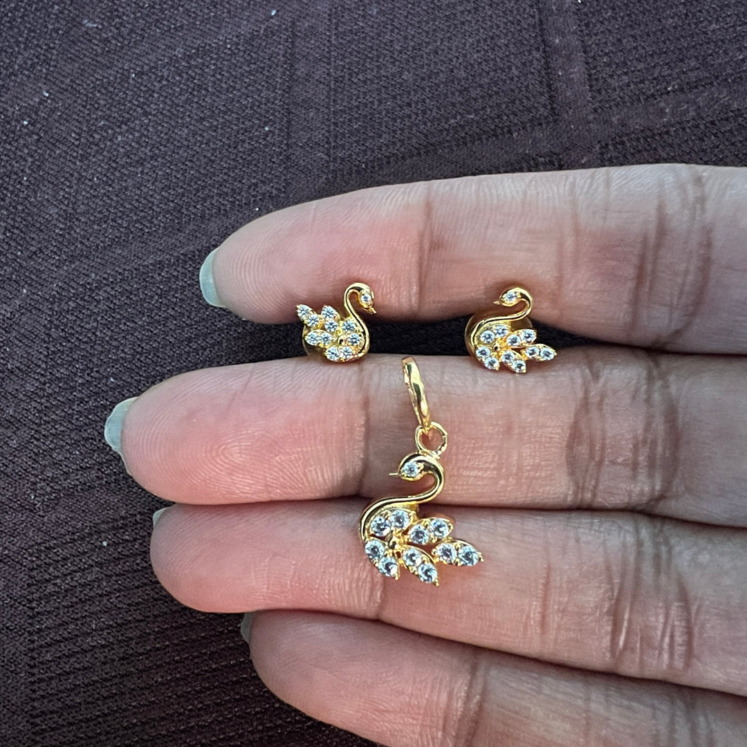 Swan Pendant set