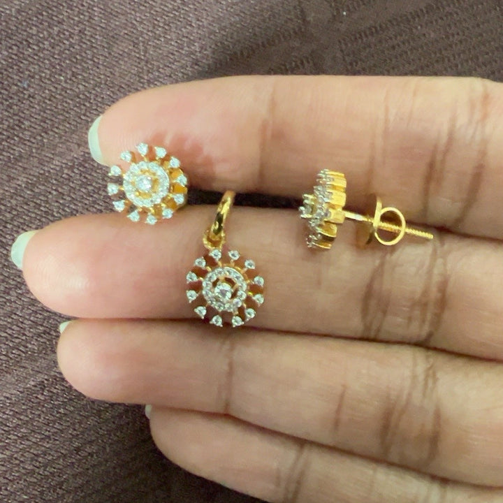 AAA+ Diamond Pendant set