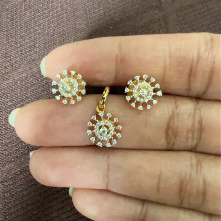 AAA+ Diamond Pendant set