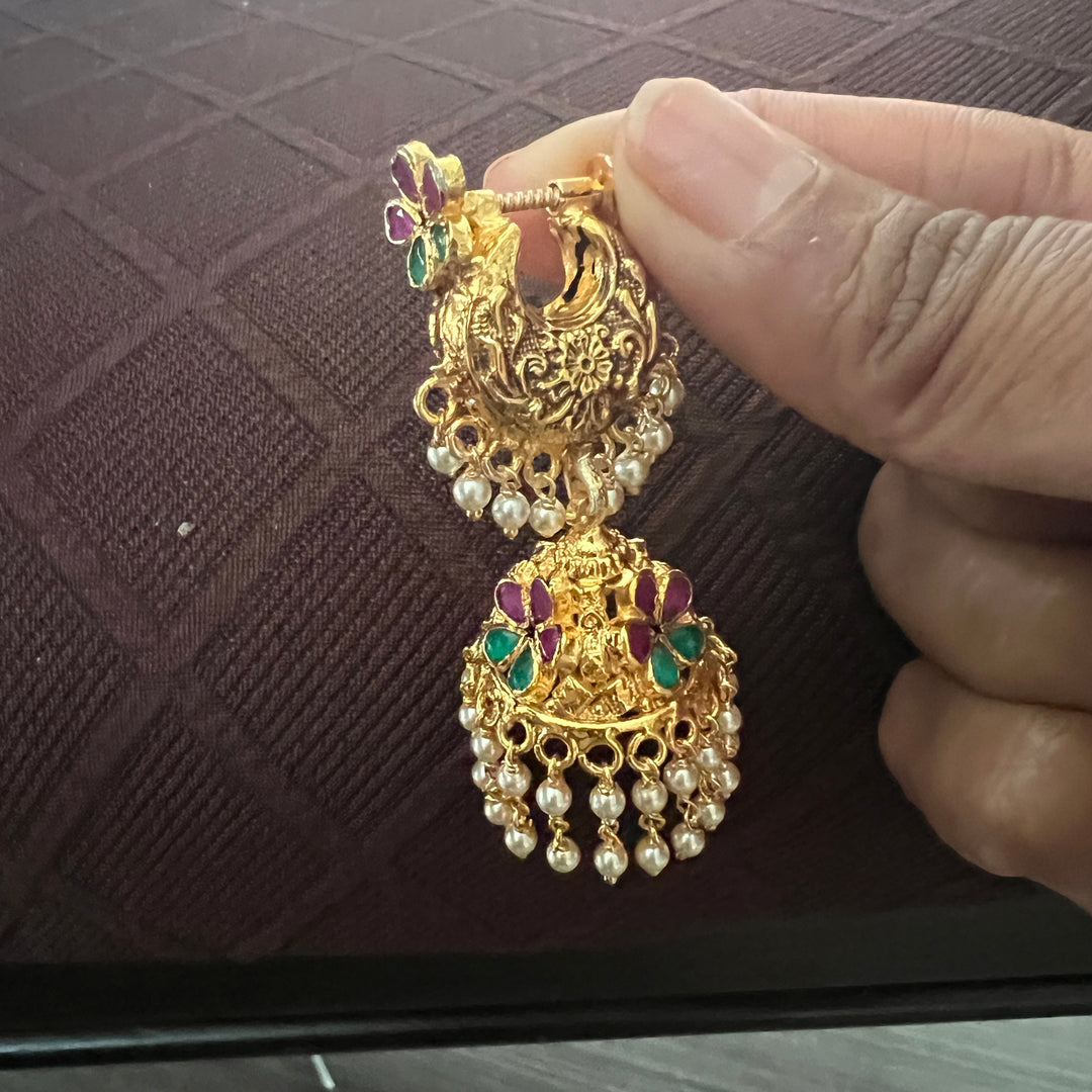 Makara kundanalu Jhumka