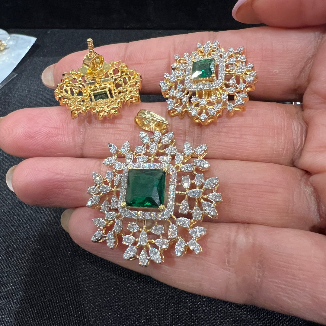 Emerald Pendant set