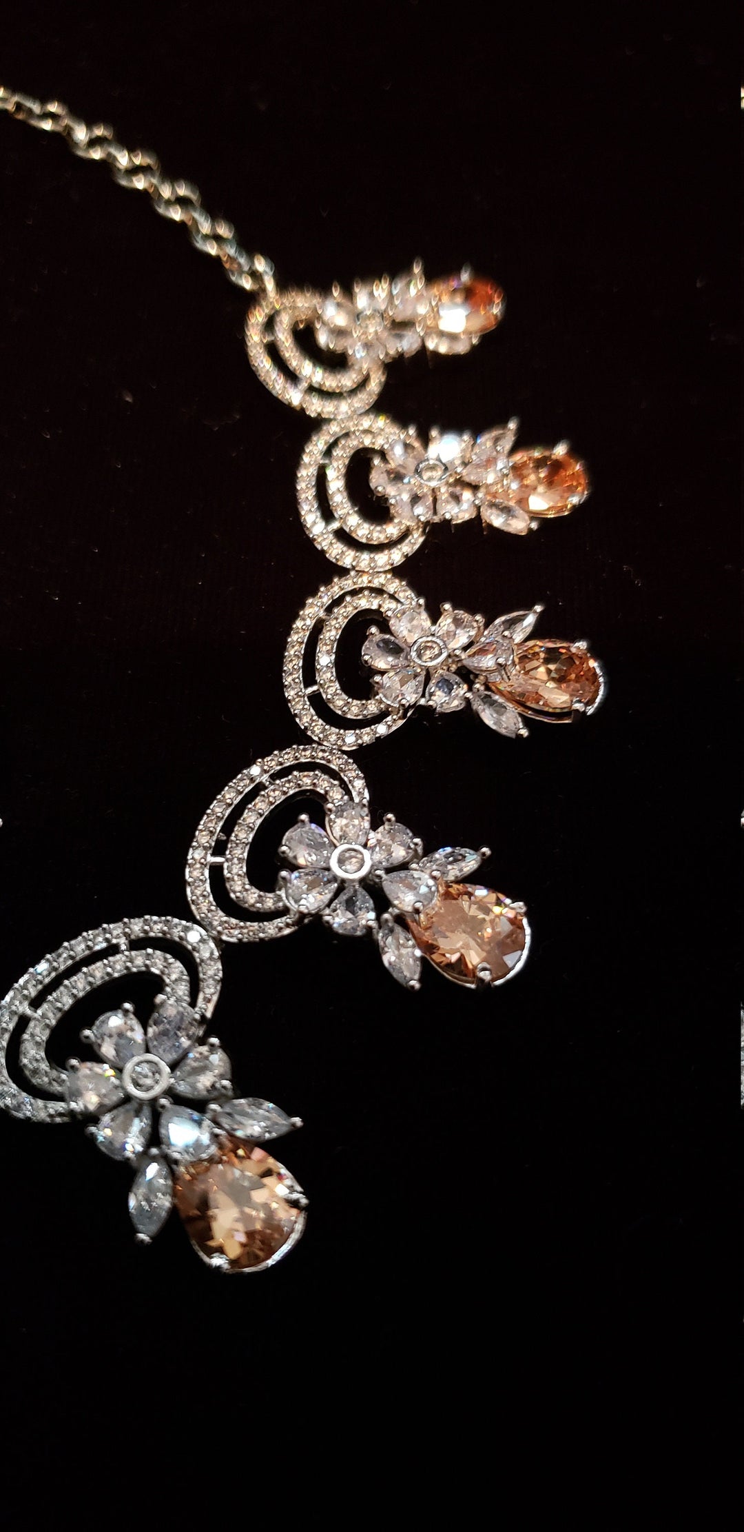 HONEY COLOR Necklace