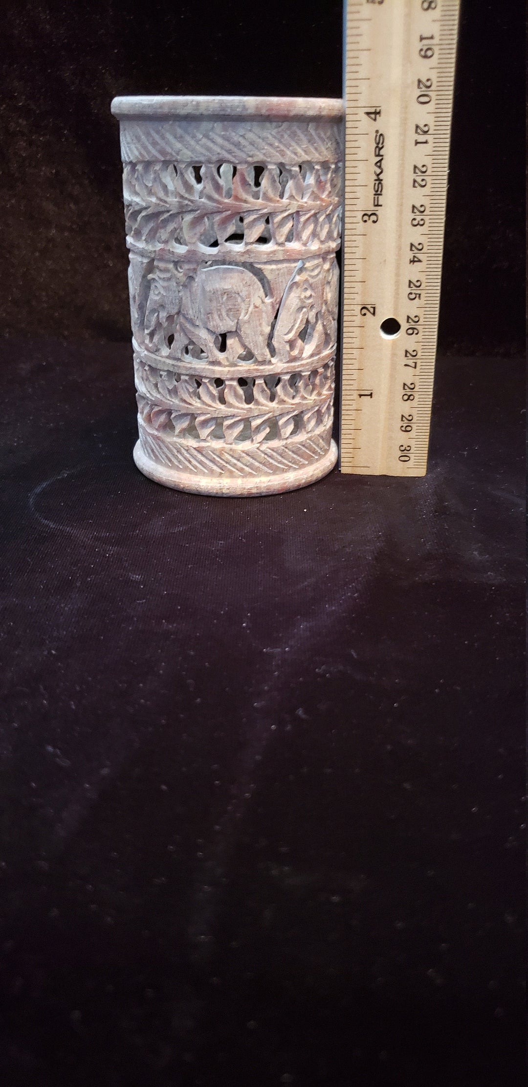 Sandstone Pen Stand