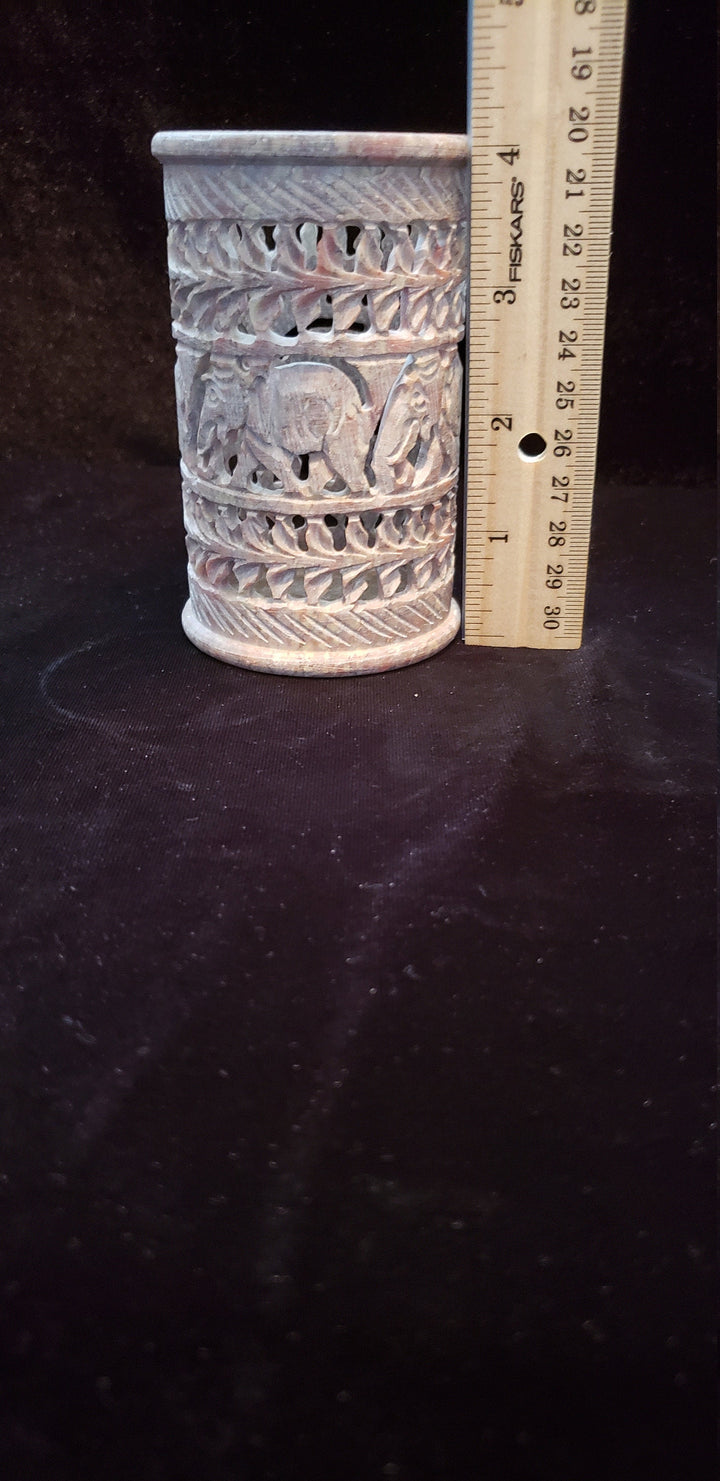 Sandstone Pen Stand