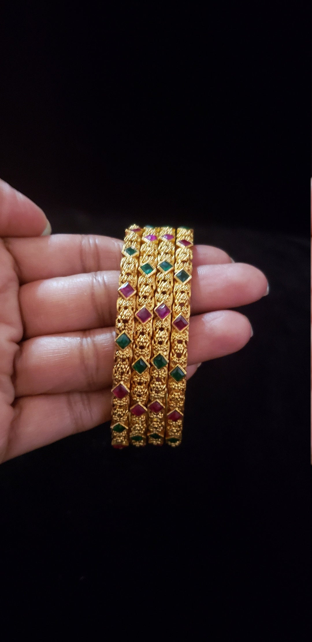 2.8 size  Bangles Se