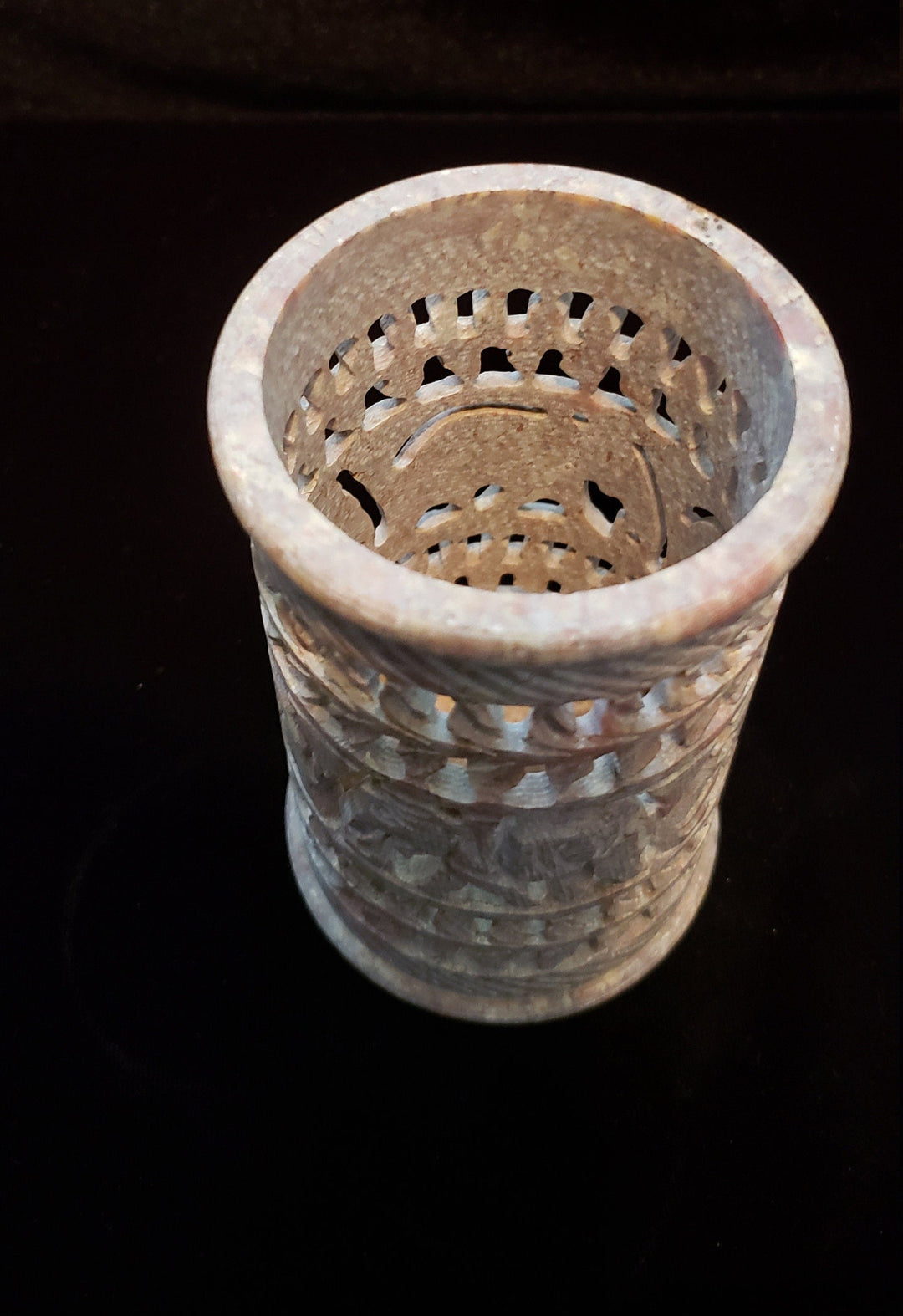 Sandstone Pen Stand