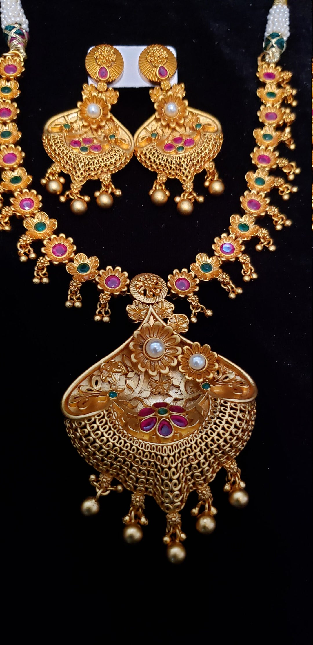 Matt finish 3D Necklace