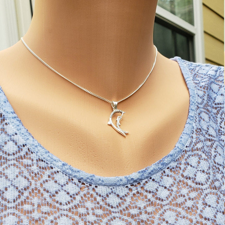 Dolphin pendent Necklace