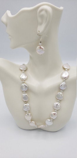 Coin Pearl Necklace