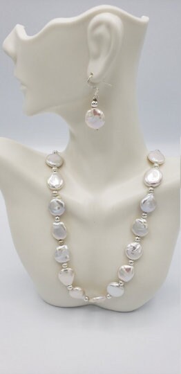 Coin Pearl Necklace