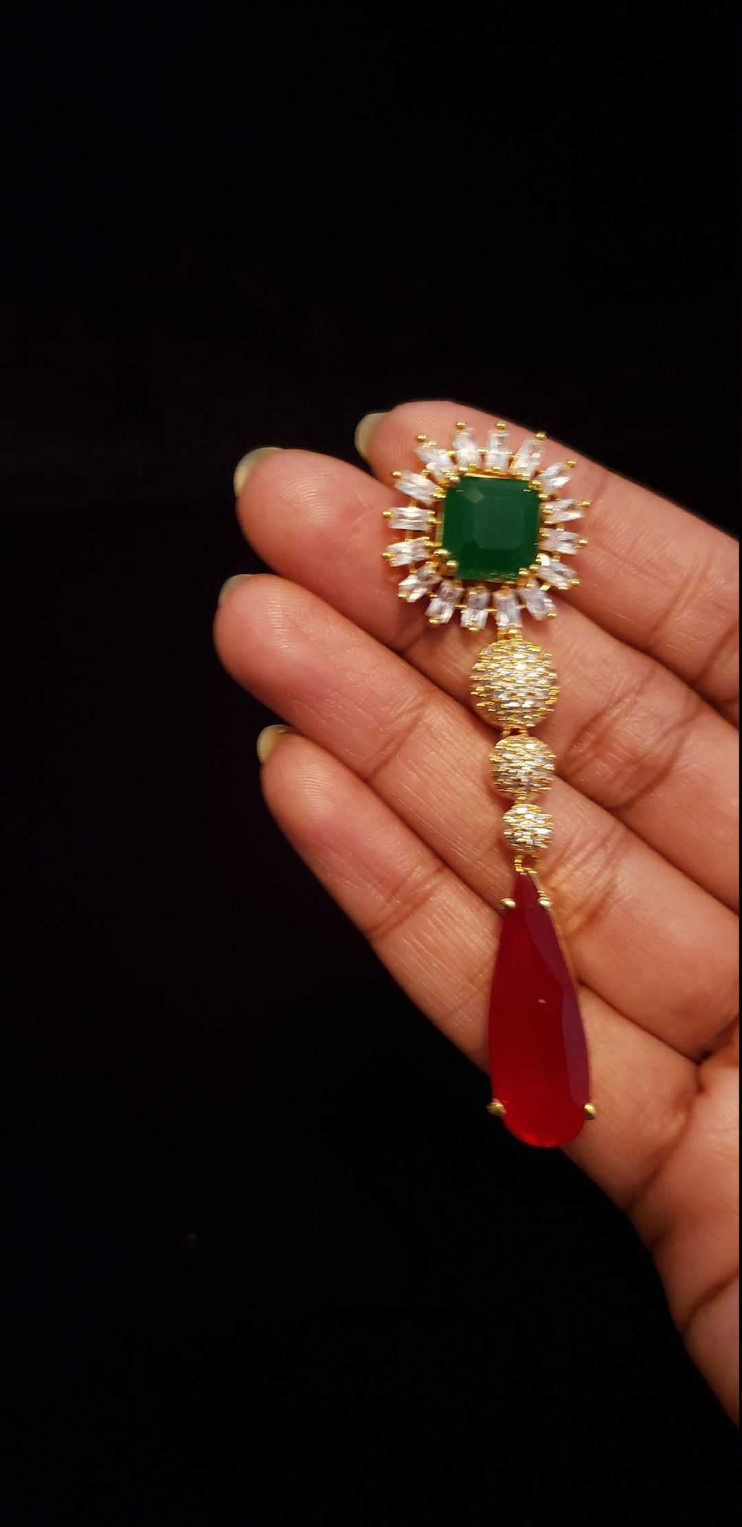red color Boutique earring