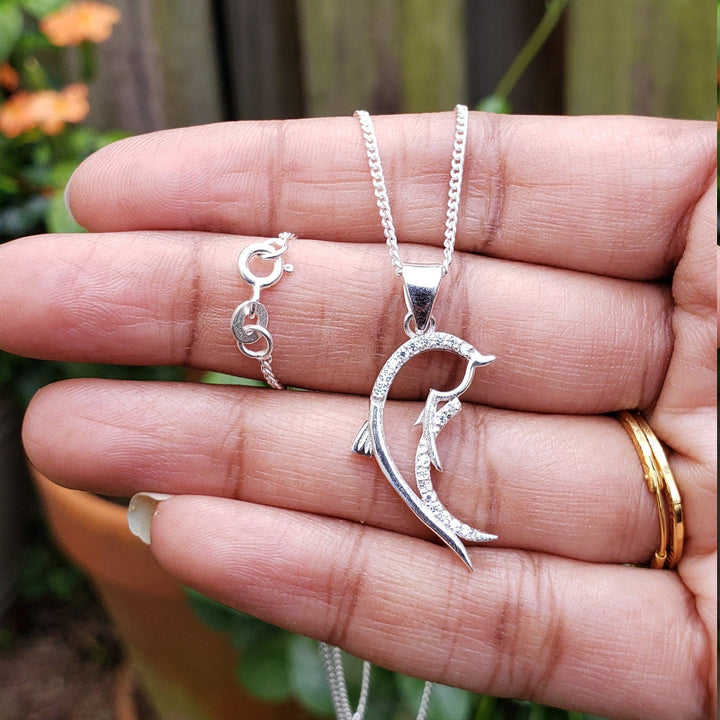 Dolphin pendent Necklace