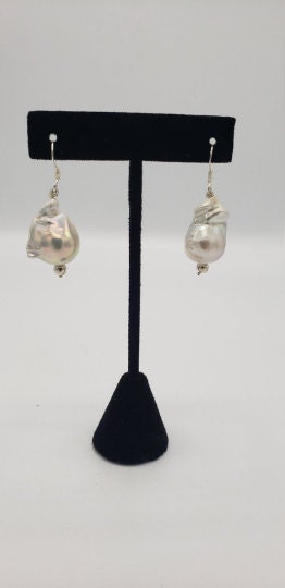 22 mm AAA Baroque Pearl