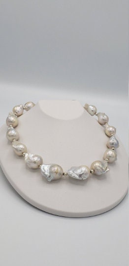 22 mm AAA Baroque Pearl