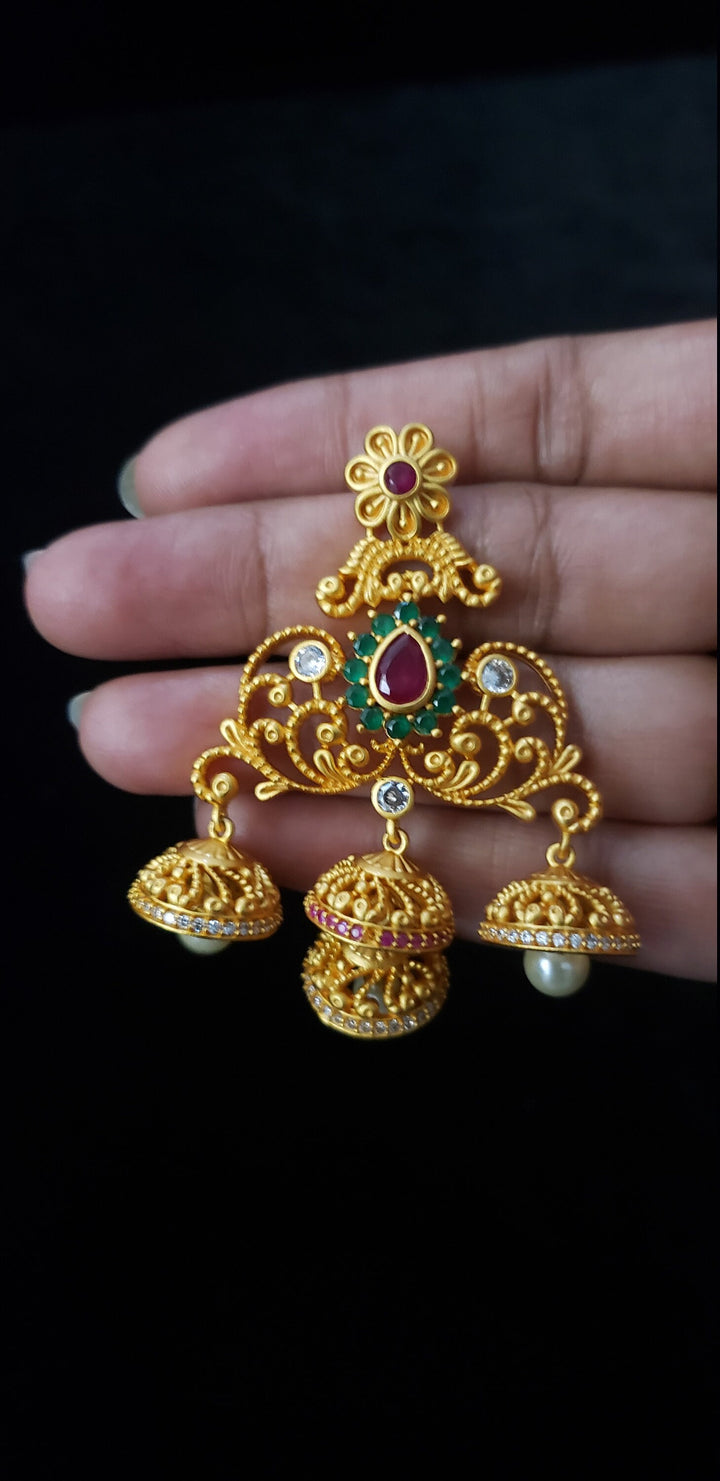 Ethnic 3 Jumka pattern