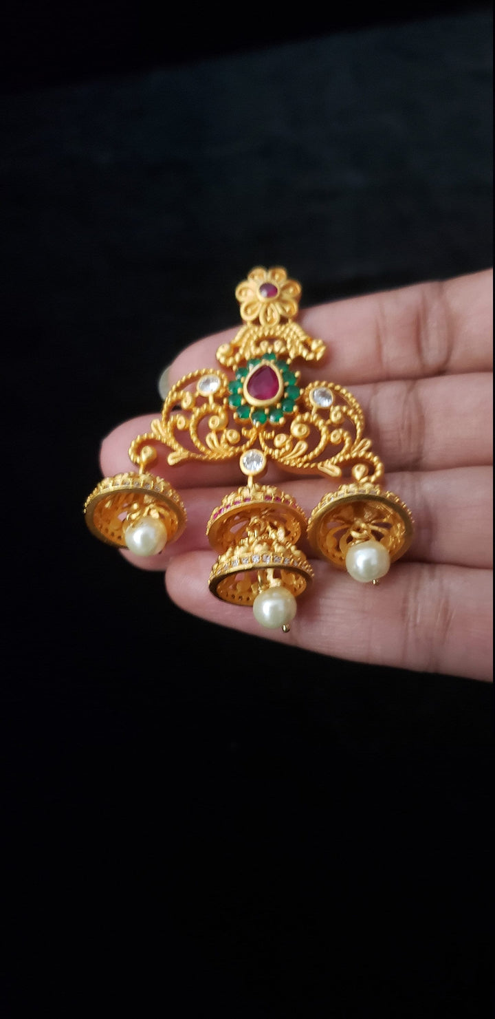 Ethnic 3 Jumka pattern