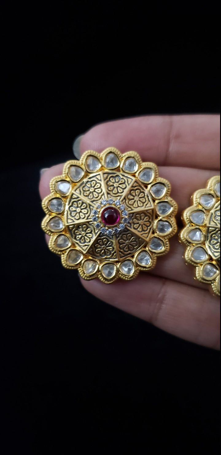 Kundan studs