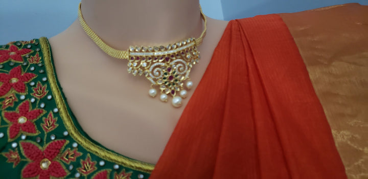 Choker set with earrings