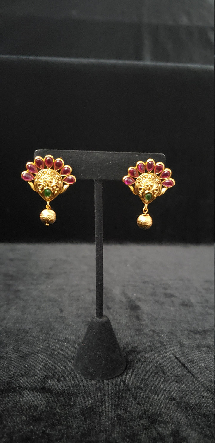 Pink Pota Ptone Studs