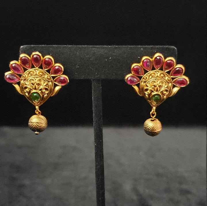 Pink Pota Ptone Studs
